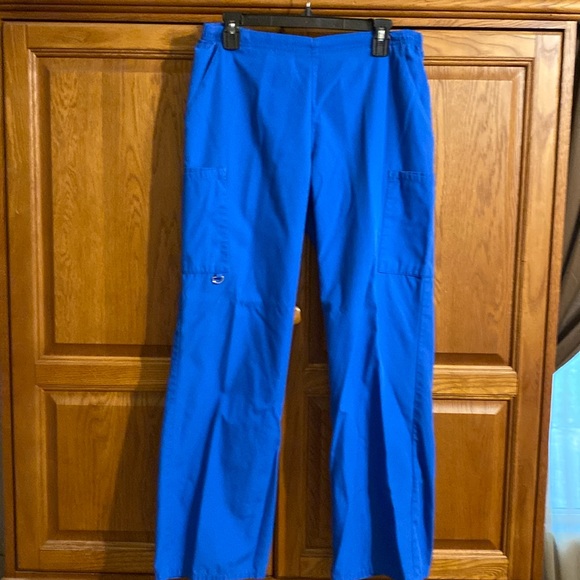 V Life Scrub Pants. Great condition. - Picture 1 of 5